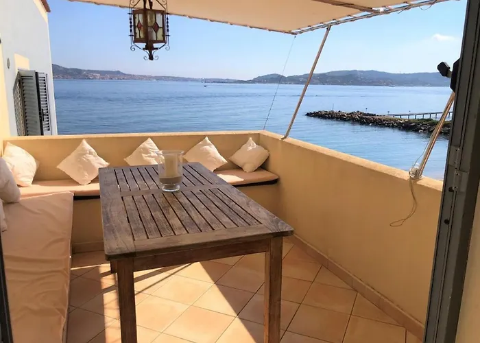 Вилла 11 Centro - Porto Faro Un Tuffo Dove L'acqua E Piu Blu